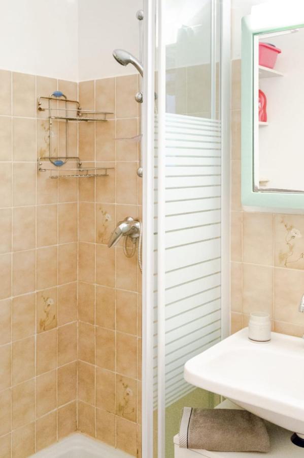 Cosy Studio Just A Stone'S Throw From The Beach Apartment แซ็งต์-แมกซีม ภายนอก รูปภาพ